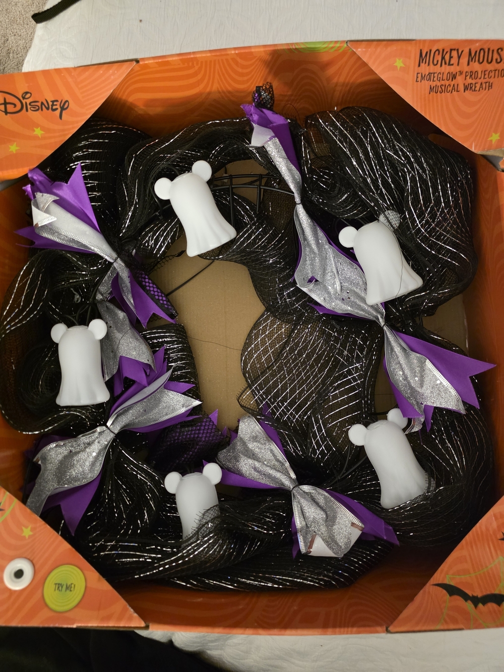 Disney Halloween Ghost Wreath in Black & Purple. 22 Inches Light Up. Monster Mas